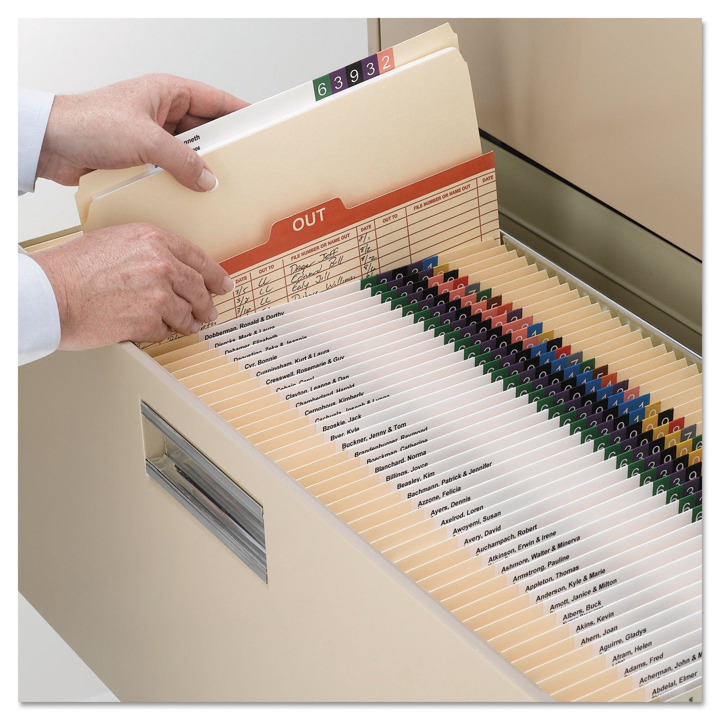 Smead Reinforced Tab Manila File Folders, Straight Tabs, Legal Size, 0.75" Expansion, 11-pt Manila, 100/Box