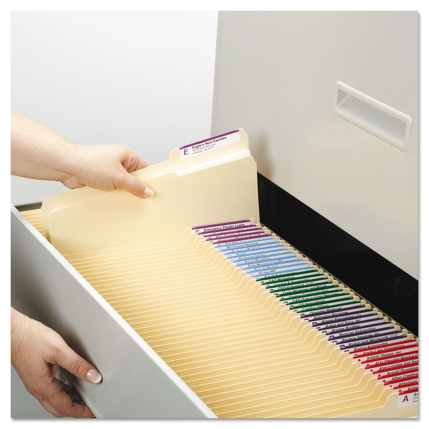 Smead Manila Guide Height Systems File Folders, 2/5-Cut Tabs: Right of Center, Letter Size, 0.75" Expansion, Manila, 100/Box