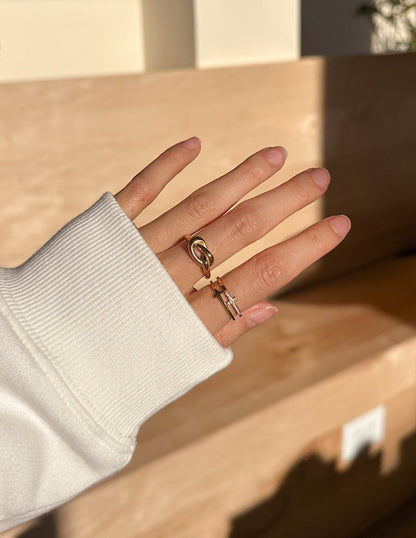 Gold Knot Ring