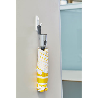 Command General Purpose Hooks, Medium, 3 lb Cap, White, 2 Hooks and 4 Strips/Pack