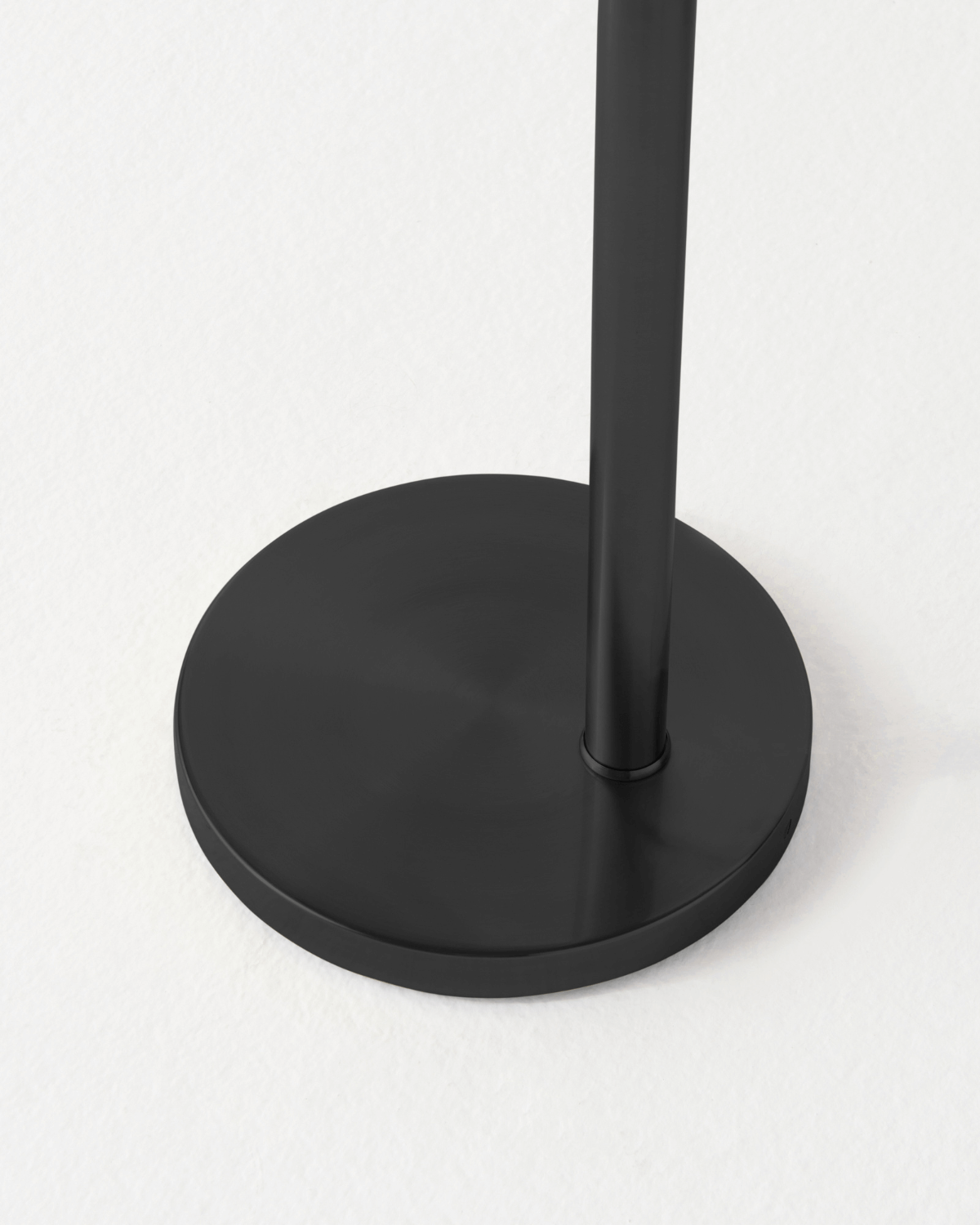 Lark Floor Lamp