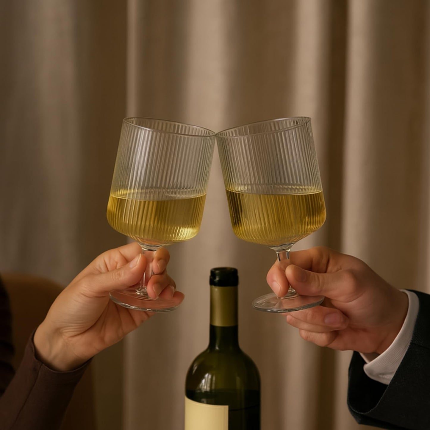 Khen Textured Clear Glass Ribbed Modern Elegant Wine Goblets | Set of 2