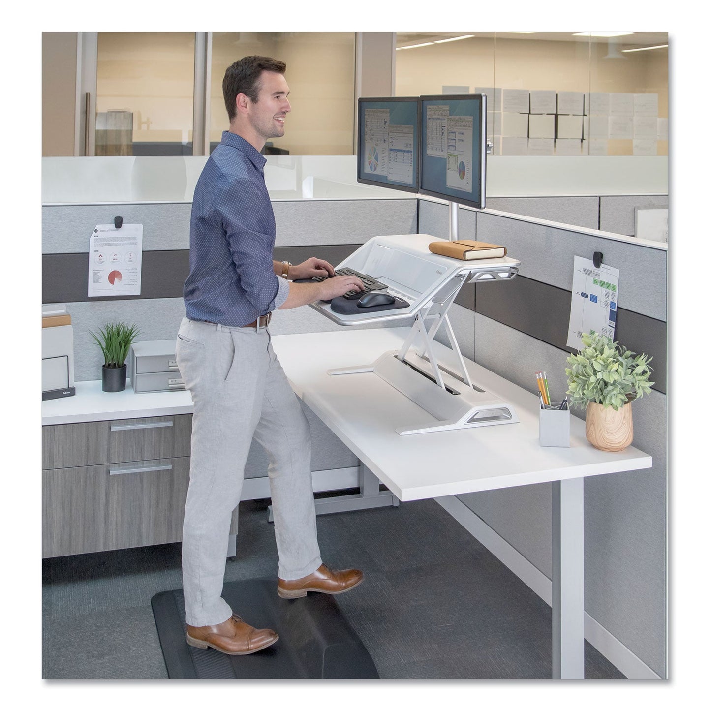 Fellowes Lotus DX Sit-Stand Workstation, 32.75" x 24.25" x 5.5" to 22.5", White