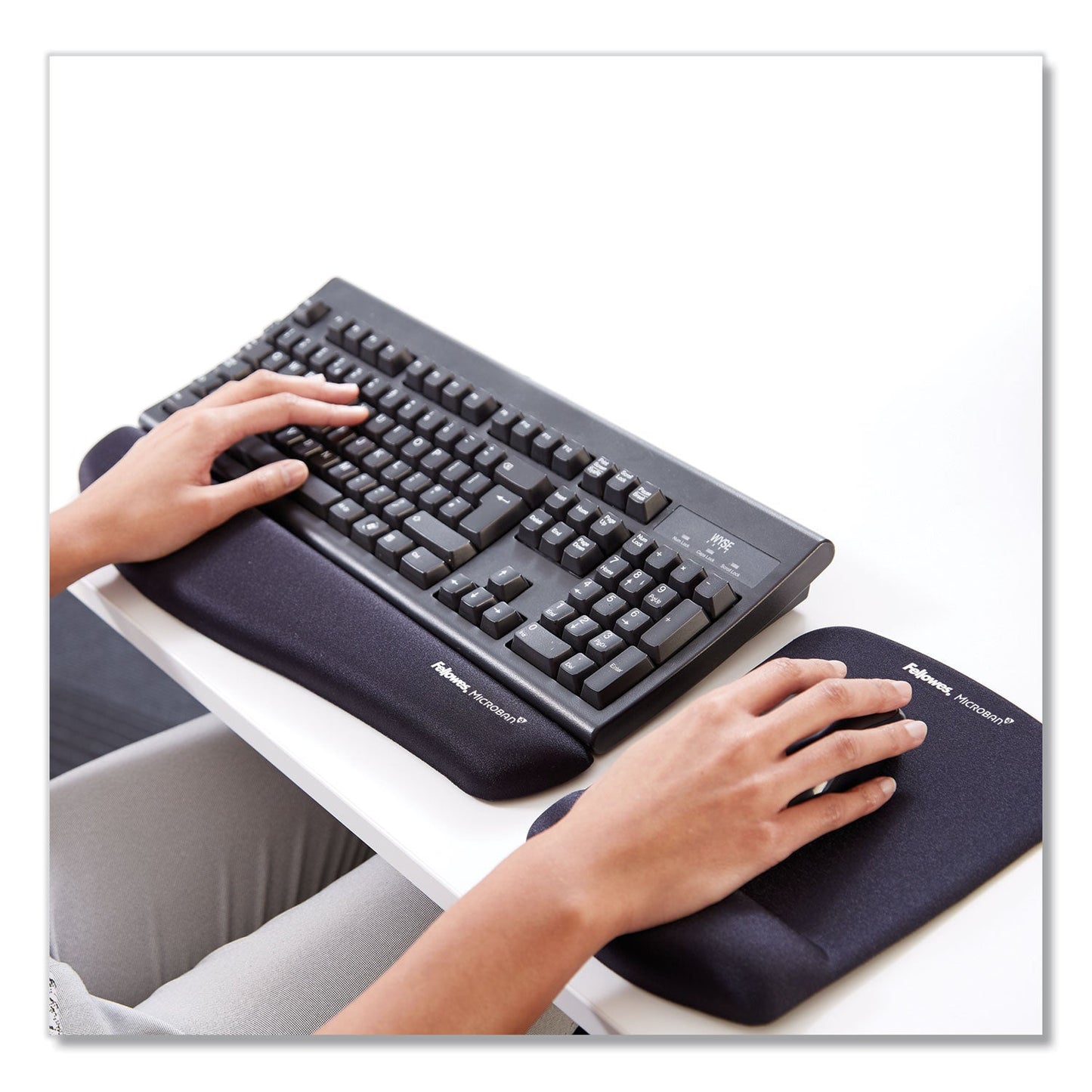 Fellowes PlushTouch Keyboard Wrist Rest, 18.12 x 3.18, Black