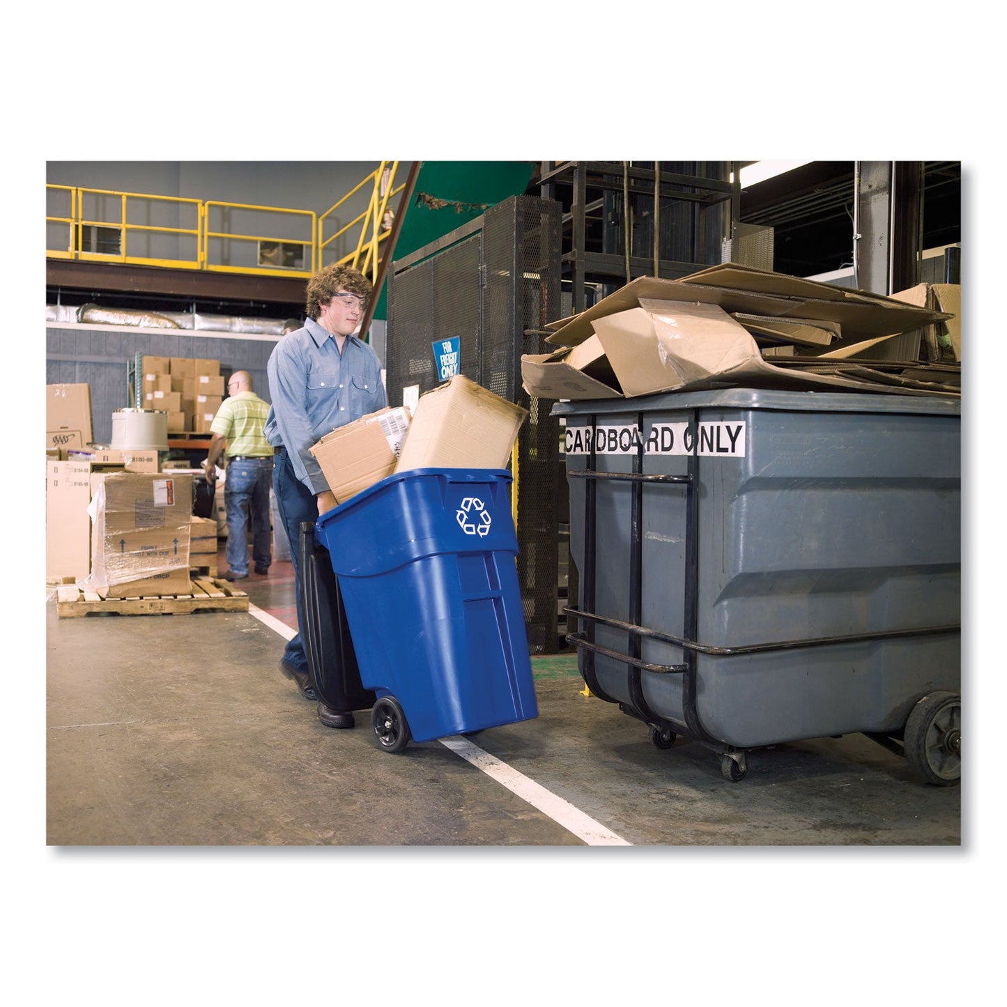 Rubbermaid Brute Recycling Rollout Container, Square, 50 gal, Blue