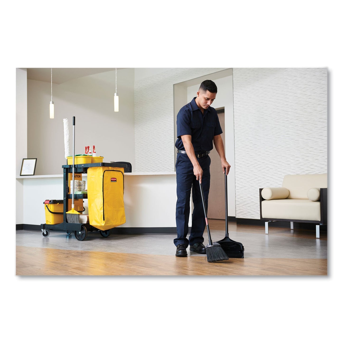 Rubbermaid Lobby Pro Upright Dustpan with Wheels, 12.5w x 37h, Polypropylene with Vinyl Coat, Black