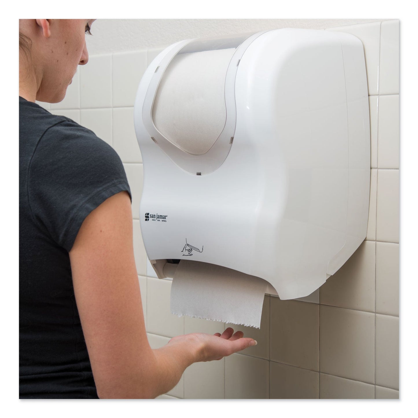 San Jamar Smart System with iQ Sensor Towel Dispenser, 16.5 x 9.75 x 12, White/Clear
