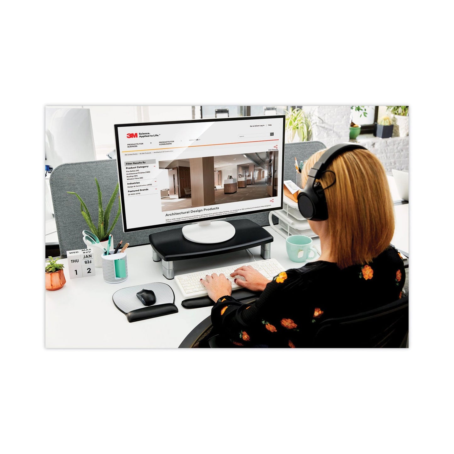 3M Extra-Wide Adjustable Monitor Stand, 20" x 12" x 1" to 5.78", Silver/Black, Supports 40 lbs