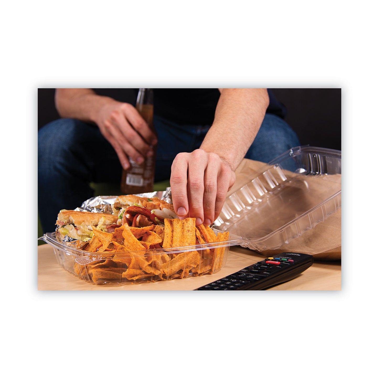 Dart ClearSeal Hinged-Lid Plastic Containers, 9.3 x 8.8 x 3, Clear, Plastic, 100/Bag, 2 Bags/Carton