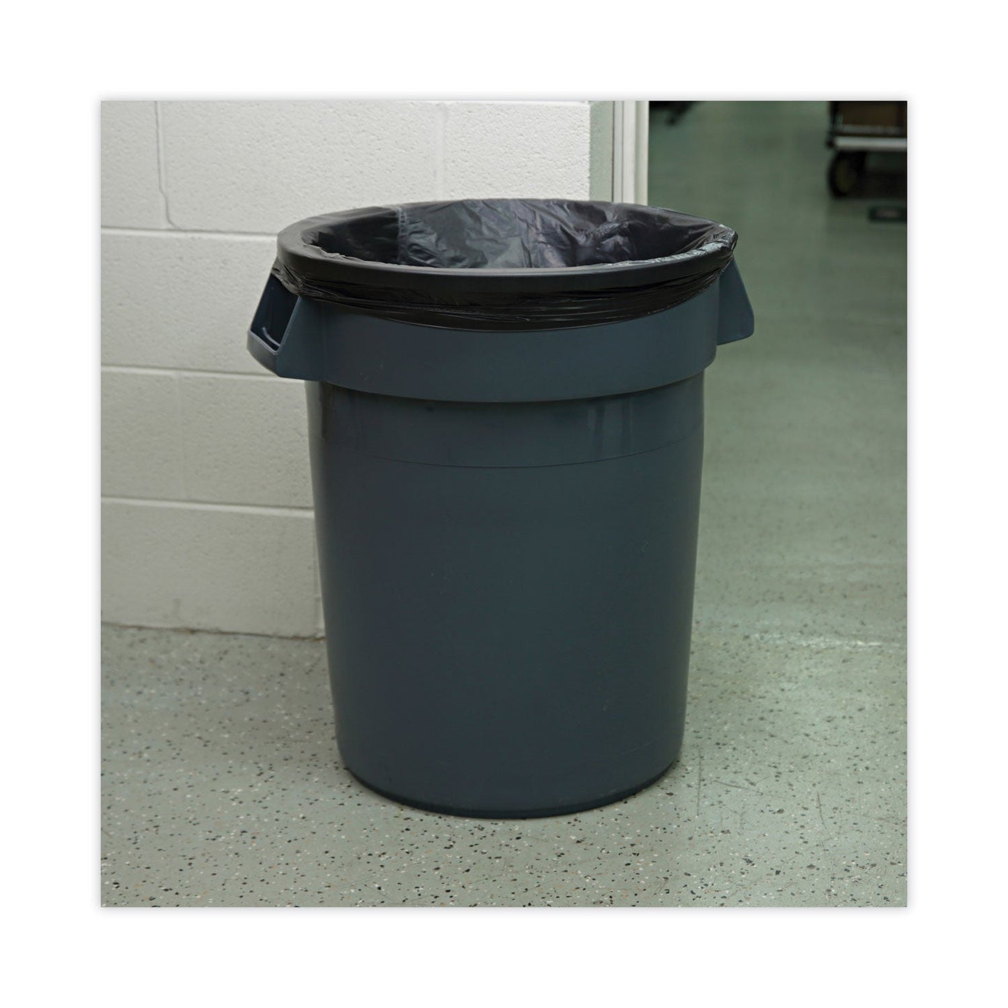 Boardwalk Linear Low Density Industrial Can Liners, 30 gal, 0.65 mil, 30 x 36, Black, 200/Carton