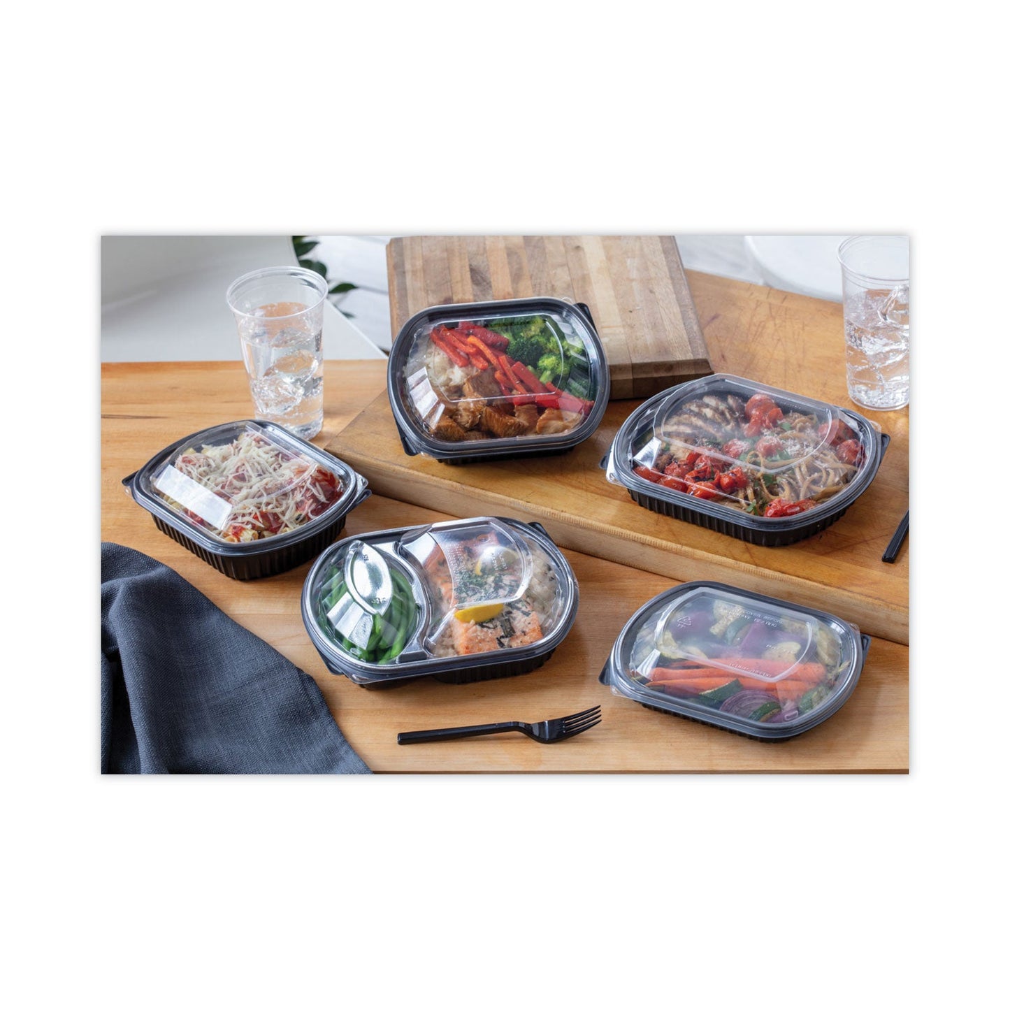 Pactiv Evergreen ClearView MealMaster Lid with Fog Gard Coating, Large 2-Compartment Dome Lid, 9.38 x 8 x 1.25, Clear, Plastic, 252/Carton