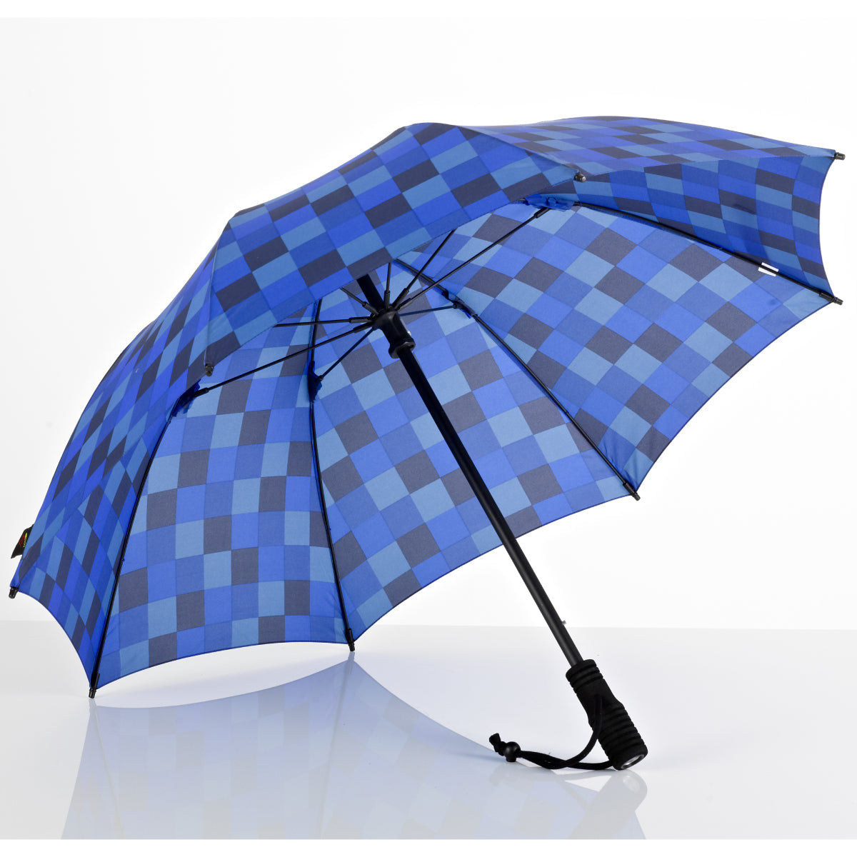 Swing Flashlight Trekking Umbrella – Ultra-Lightweight, Durable Frame with Integrated Detachable LED Flashlight, Windproof Design & UPF 50+ UV Protection