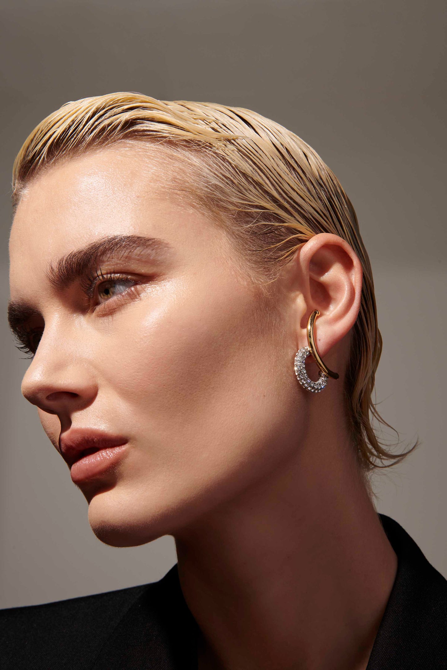 Marisa Pave Hoops