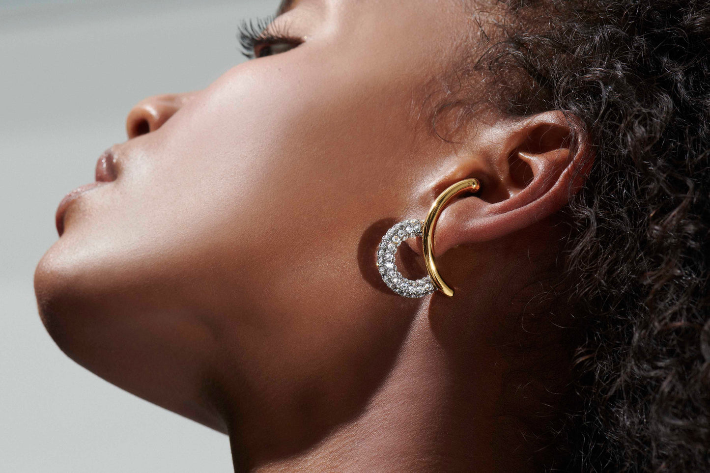 Marisa Pave Hoops