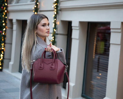 Lorenza Small Women’s Leather Bag – Genuine Leather Handbag for Everyday Elegance | Minimal & Handcrafted