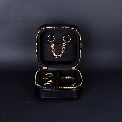Amanda Leather Jewelry Box, Medium