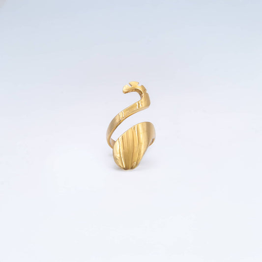 Open Wrap Crossover Ring | Mau