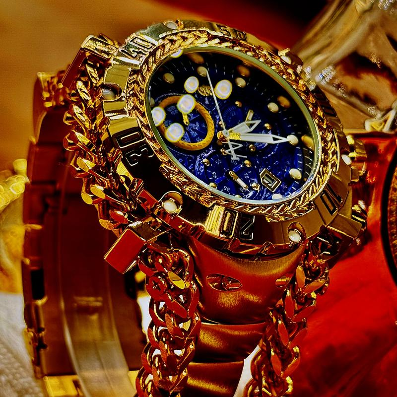 Men's Street Fashion Stainless Steel Multi-Function Chronograph Watch with Rotating Bezel Durable Design for Daily Wear Gift Box Included Unique Style Practicality