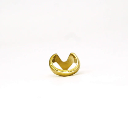 V-Shape Brass Ring for Men & Women | Nyeupe