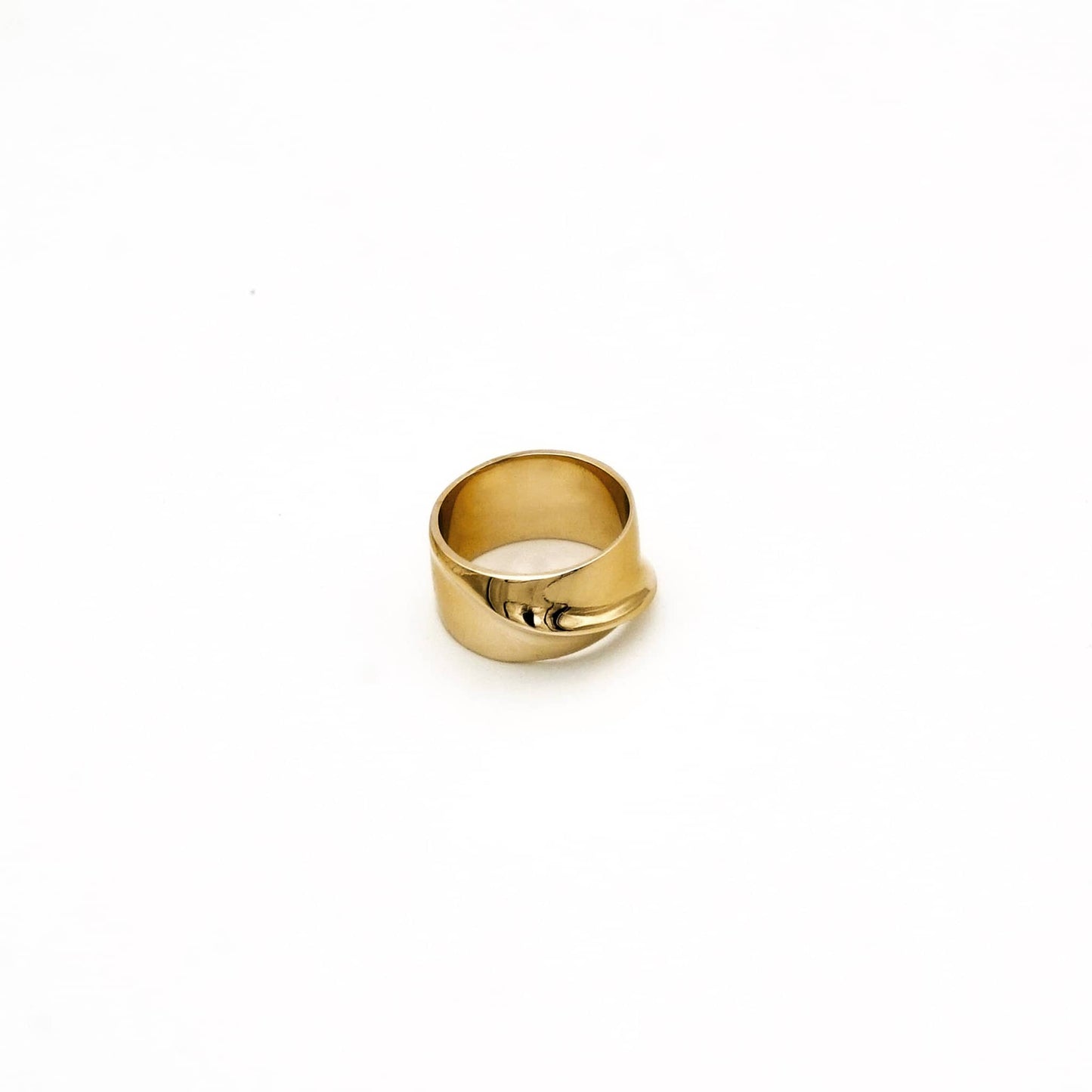 Ripple Wide Band Ring | Pwani
