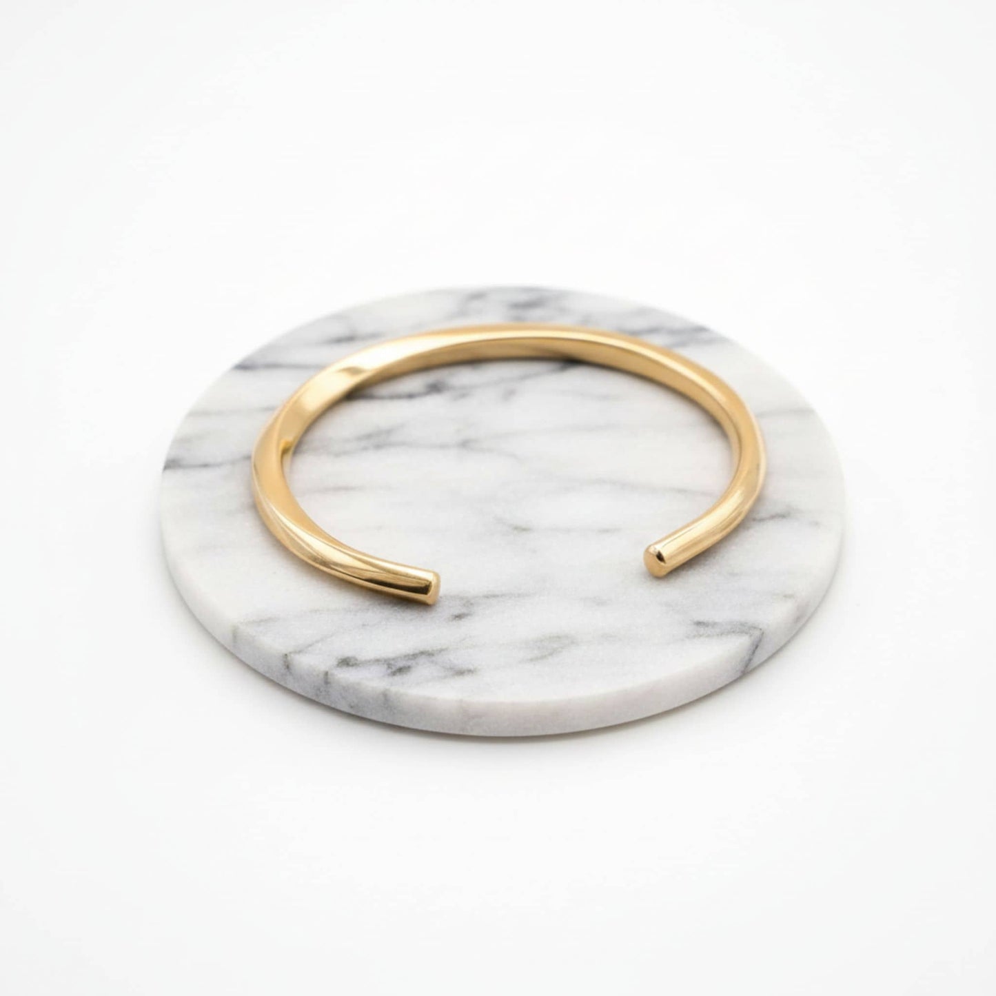 Elegant Twisted Brass Cuff Bracelet | Pili