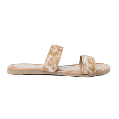 Vaquero Leather Hairon Sandals in Oakdust Brown