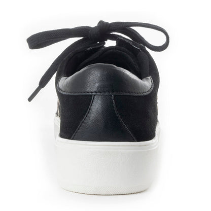 Giggle Sneakers