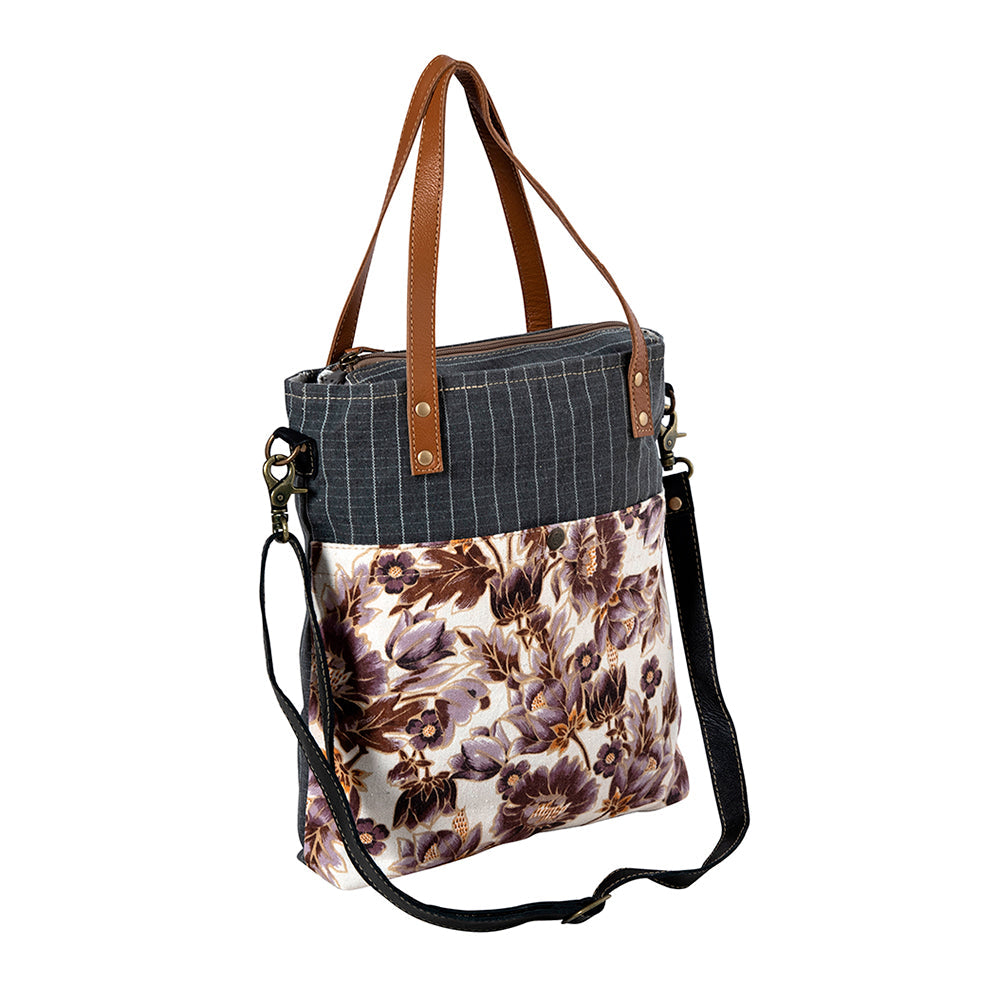 Peonieâ€™s Pleasure Tote Bag
