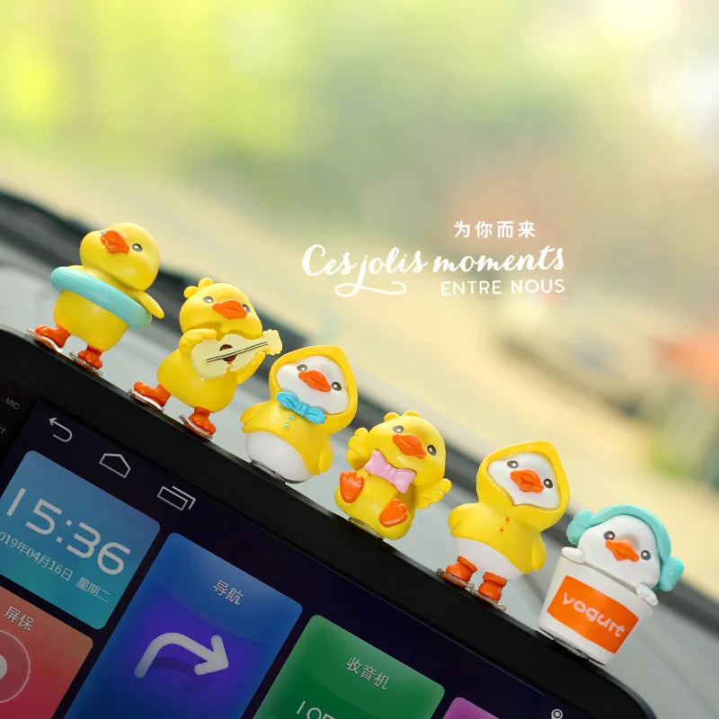 Miniatures Model Cute Car Ornament DIY Figurines Crafts Toys Resin Mini Landscape Decoration for Home Car Decor Supplies Gifts
