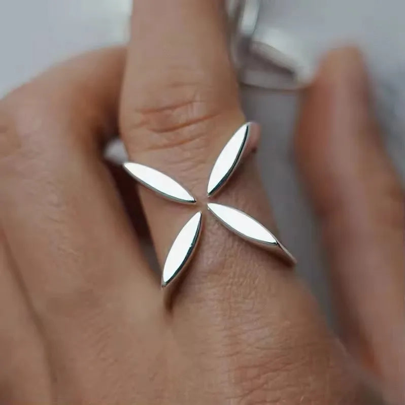 VENTFILLE 925 Sterling Silver Flower Ring | Hollow Out Retro Jewelry for Women