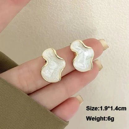 White Flower & Butterfly Dangle Earrings – Acrylic Pearl Heart Jewelry