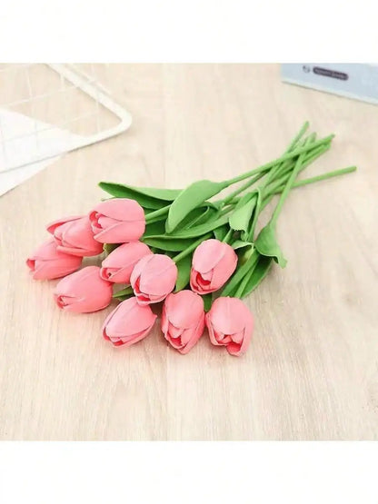 A Set of 6 Artificial Tulips, Suitable for Home Decoration, Anniversary Desktop Flower Decoration, Realistic Fake Tulip Flowers