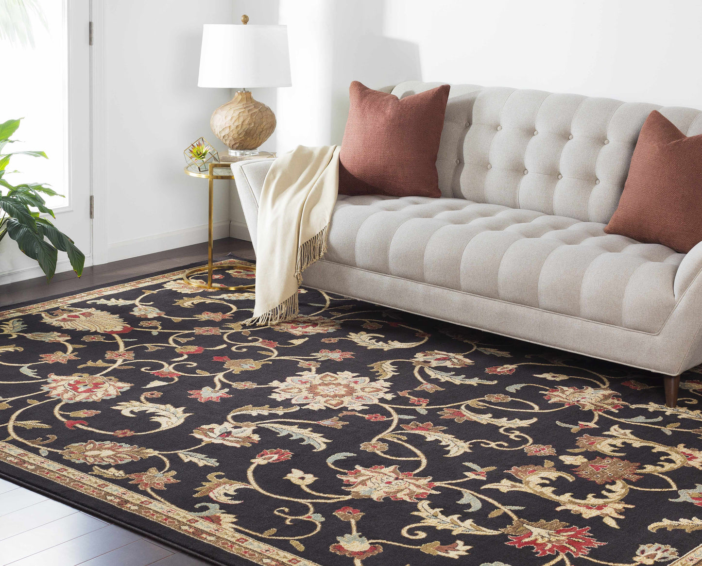 Salona Luxe Black Rug