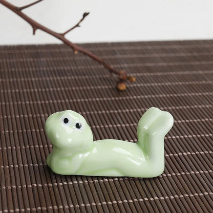 Creative Ceramic Chopstick Holder Funny Frog Cutlery Stand Spoon Fork Rest Tableware Restaurant Utensil Kitchen Tools Home Decor