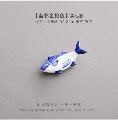 Cute Ceramic Fish Shape Chopsticks Holders Chopstick Stand Shelf Cartoon Animals Spoons Fork Rack Ceramic Rest Kitchen Utensil