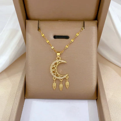 Stainless Steel Crescent Moon Pendant Necklace | Vintage Gold Choker Jewelry for Women