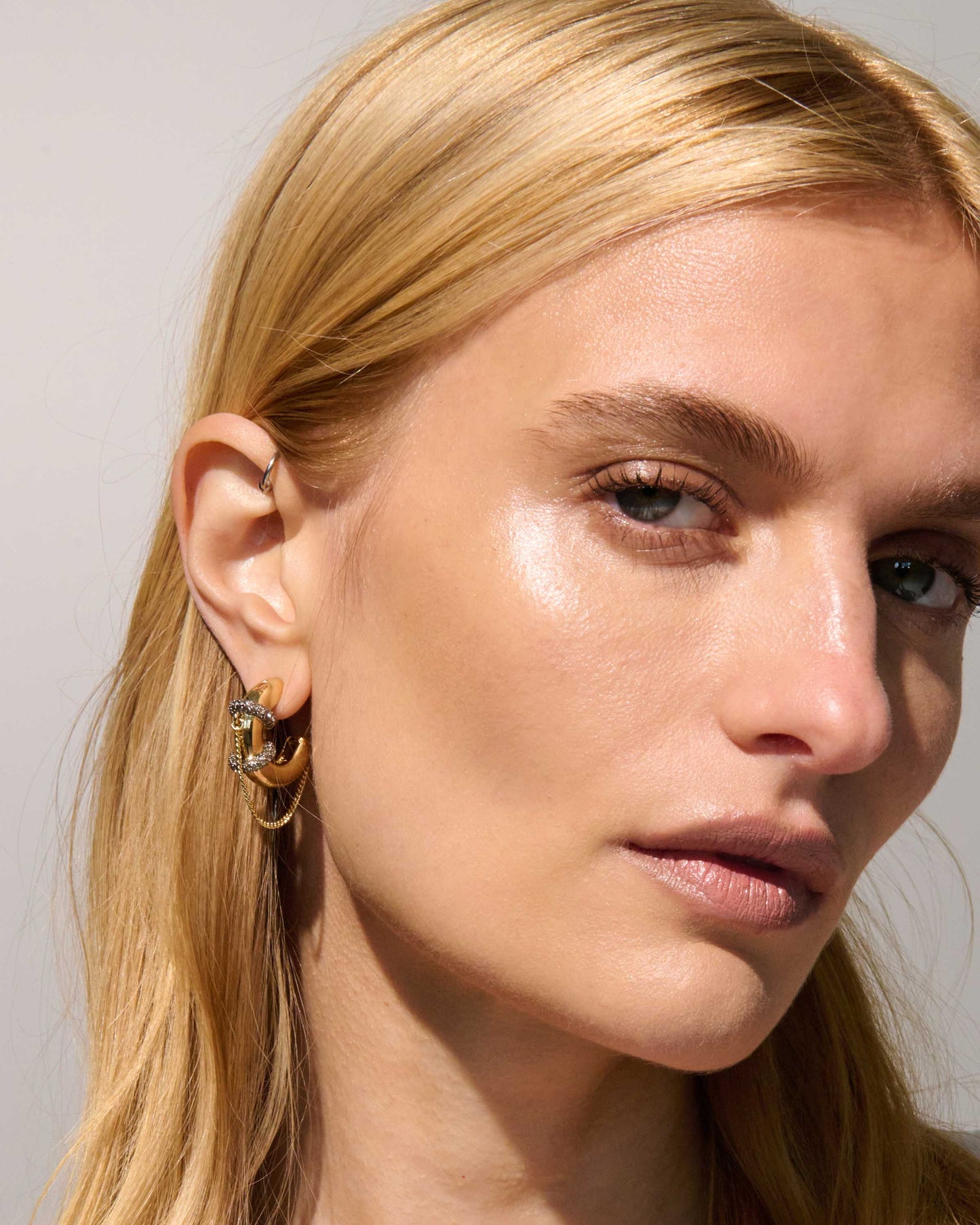 Molly Pavé Hoops