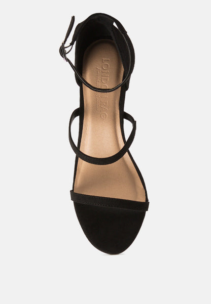 Kazaki Size 6 Mid Heel Ankle Strap Sandals