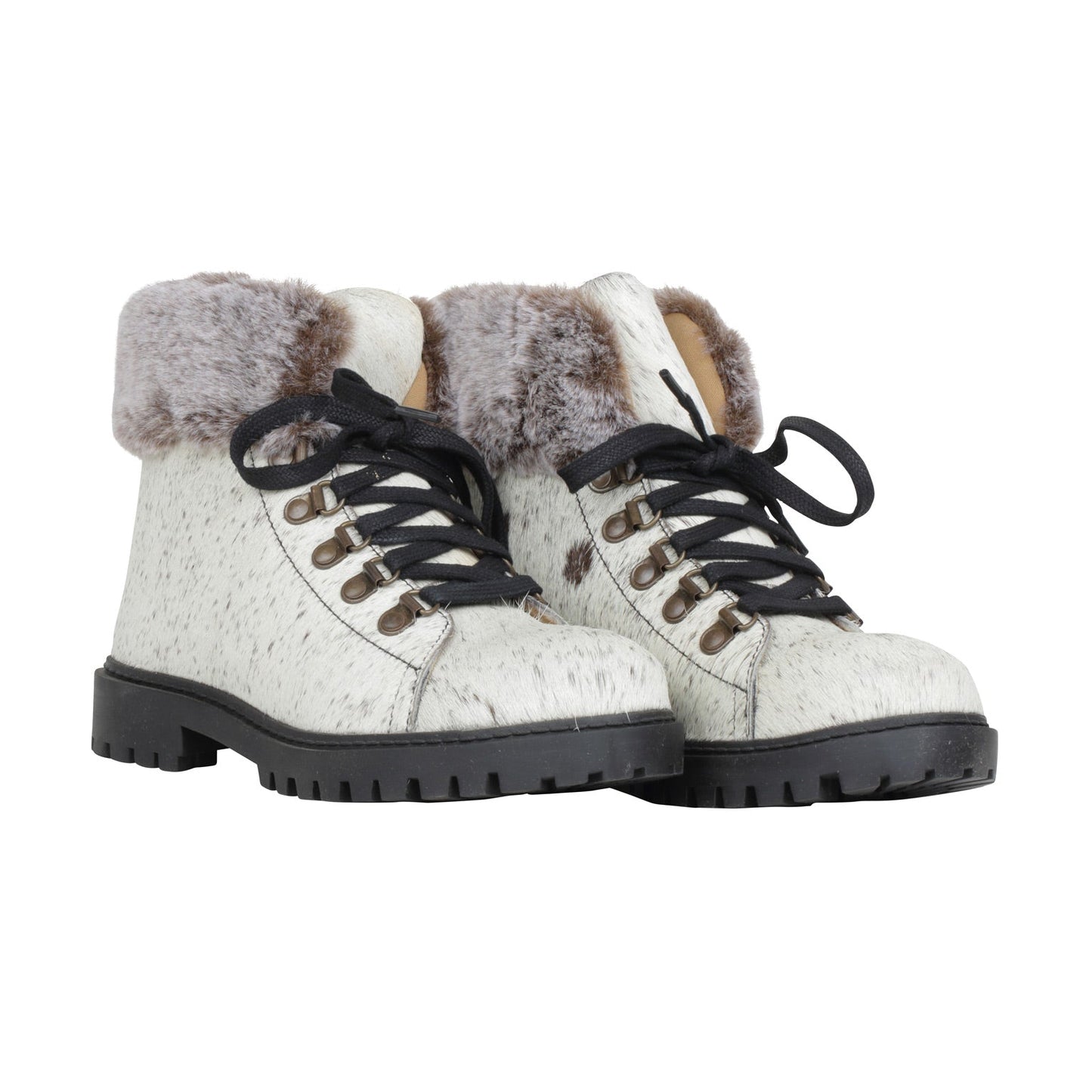 Turbulent Boots