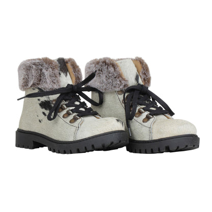 Turbulent Boots