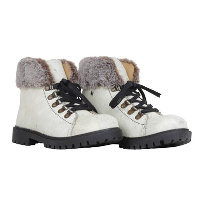 Turbulent Boots