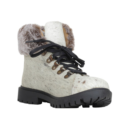 Turbulent Boots