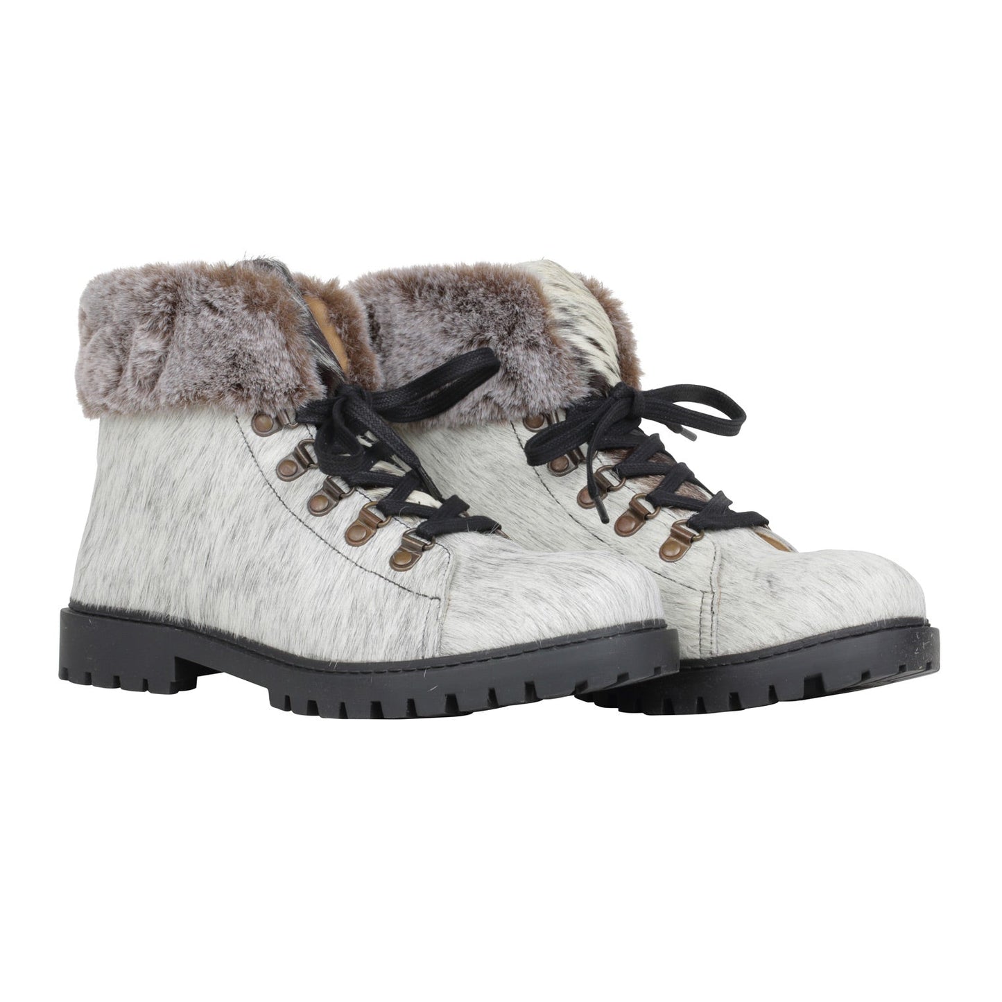 Turbulent Boots