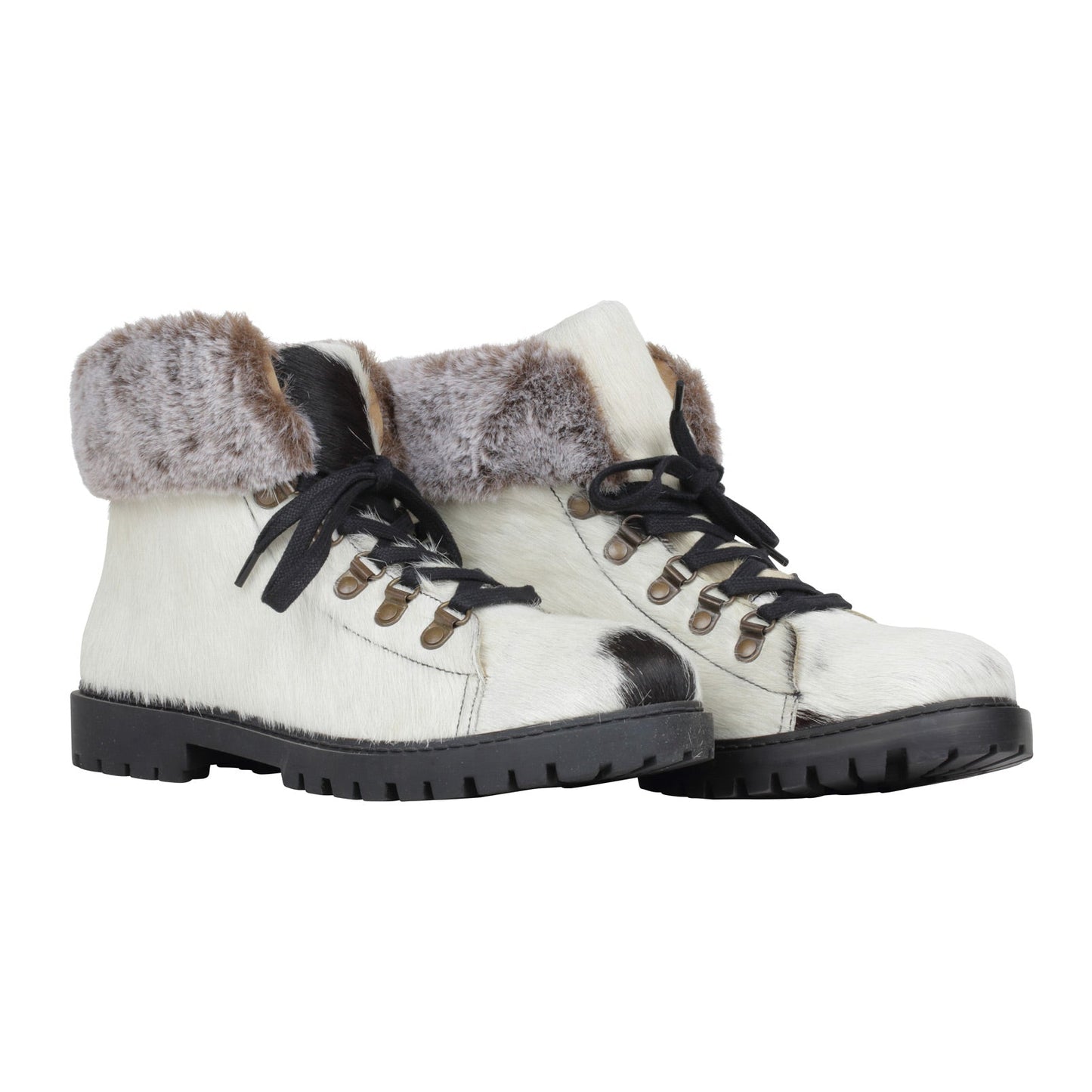 Turbulent Boots