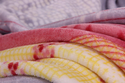 DaDa Bedding Seashore Sunny Yellow Lavender Floral Flannel Mink Fleece Throw Blanket (XY9901)