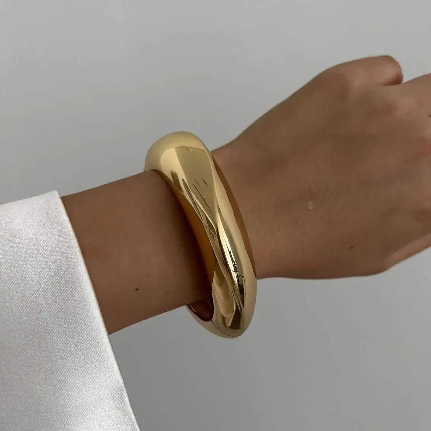 Vintage Punk Quartz Cuff Bangles | Geometric Metal Bracelets for Women and Men