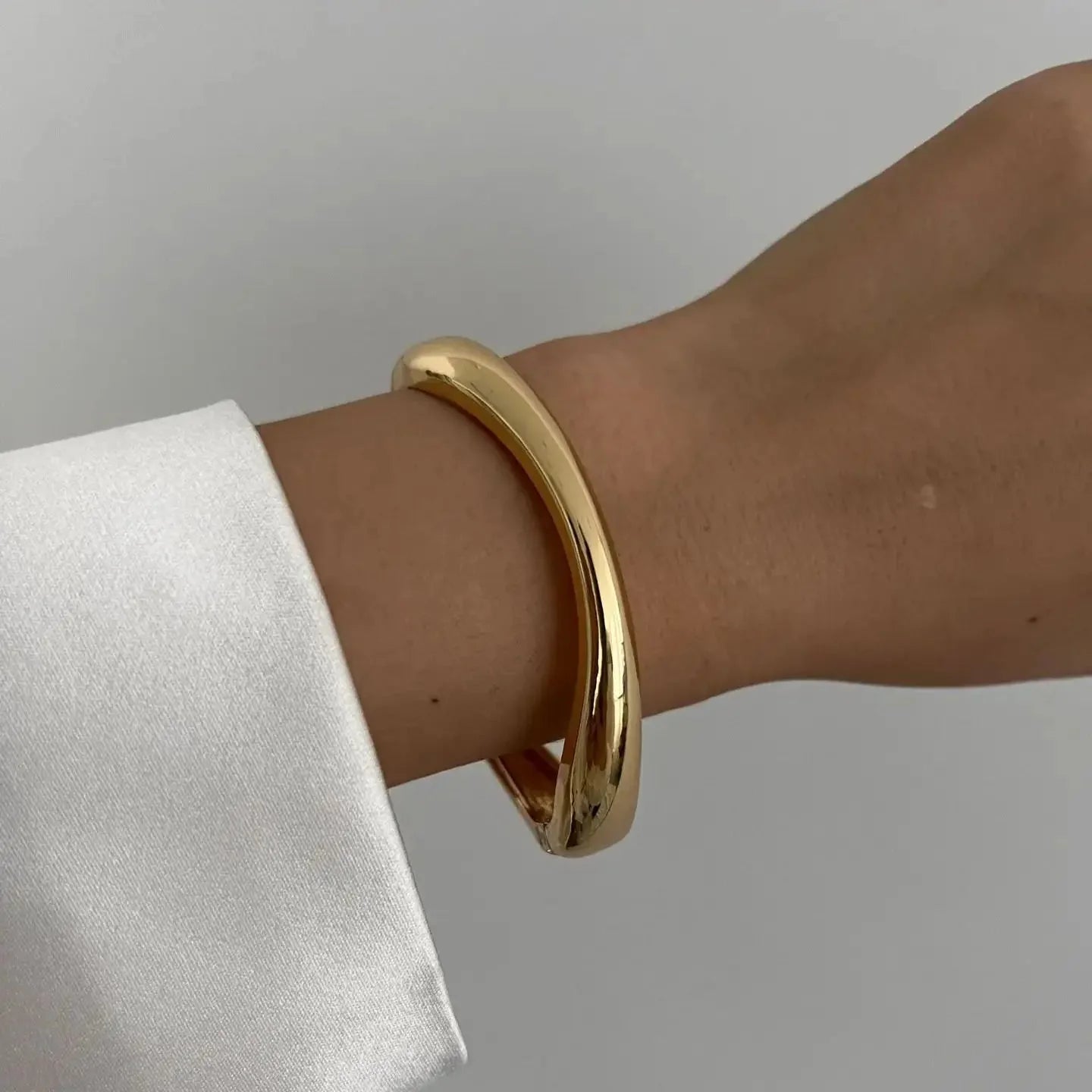 Vintage Punk Quartz Cuff Bangles | Geometric Metal Bracelets for Women and Men